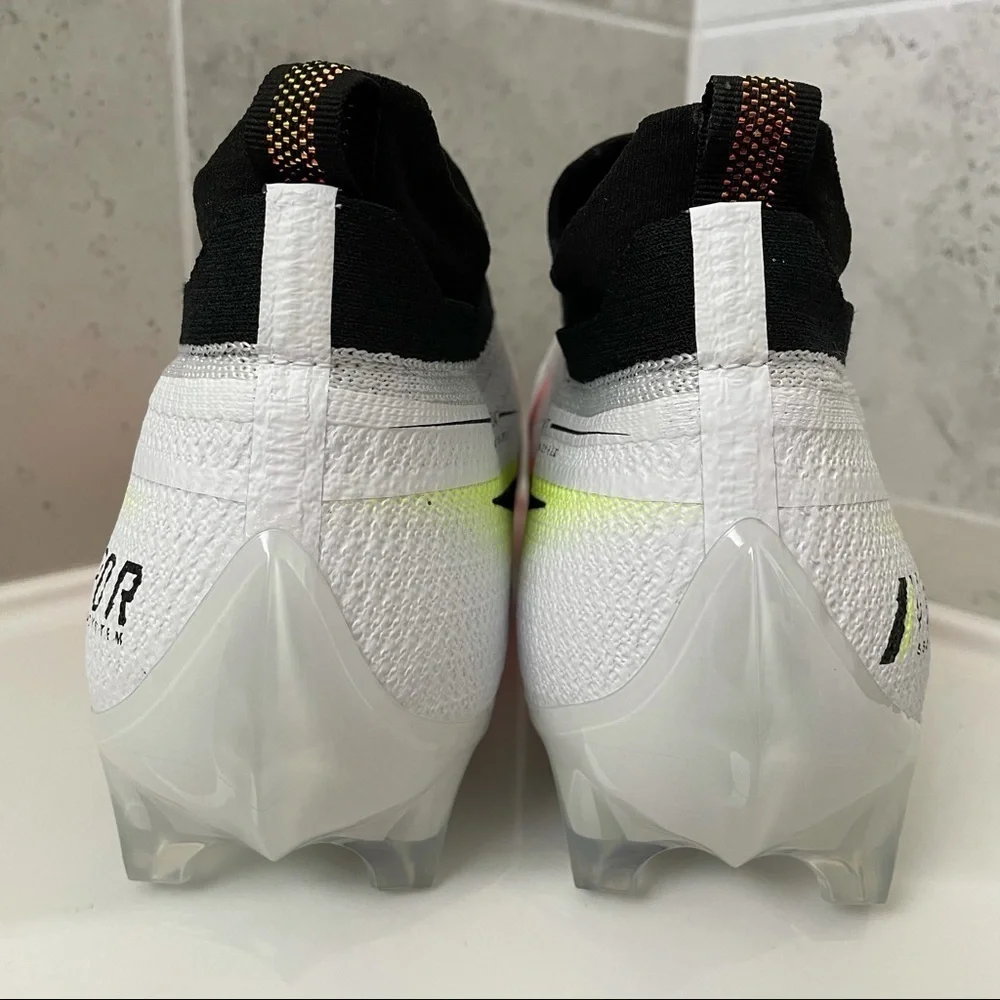 Nike Men’s Vapor Edge Elite 360 PRM Football Cleats Size 16